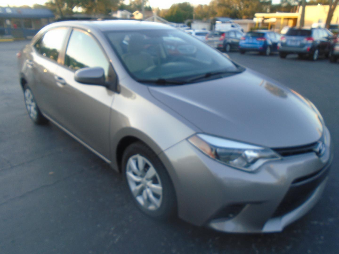 2015 Toyota Corolla (2T1BURHE9FC) , located at 6112 N Florida Avenue, Tampa, FL, 33604, (888) 521-5131, 27.954929, -82.459534 - Photo#2